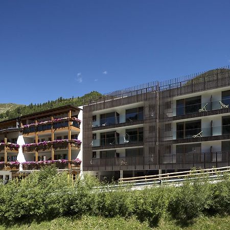 Langtaufererhof Hotel Melago ภายนอก รูปภาพ