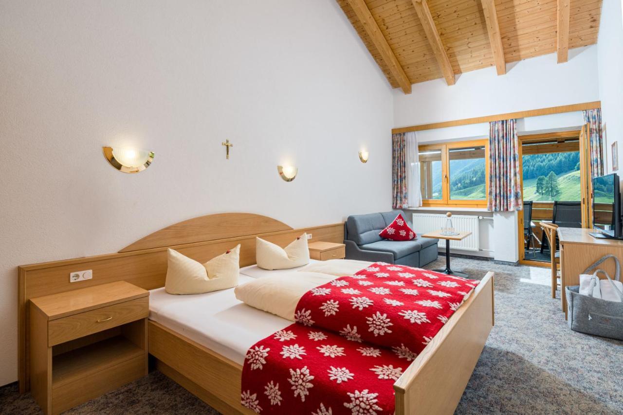 Langtaufererhof Hotel Melago ภายนอก รูปภาพ